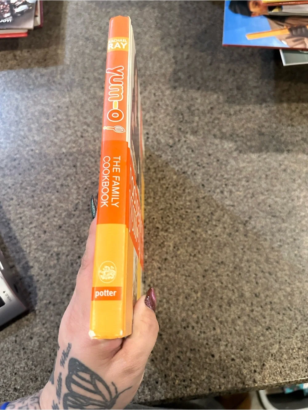 Rachael Ray Yum-O! The Family Cookbook - Orange Cover